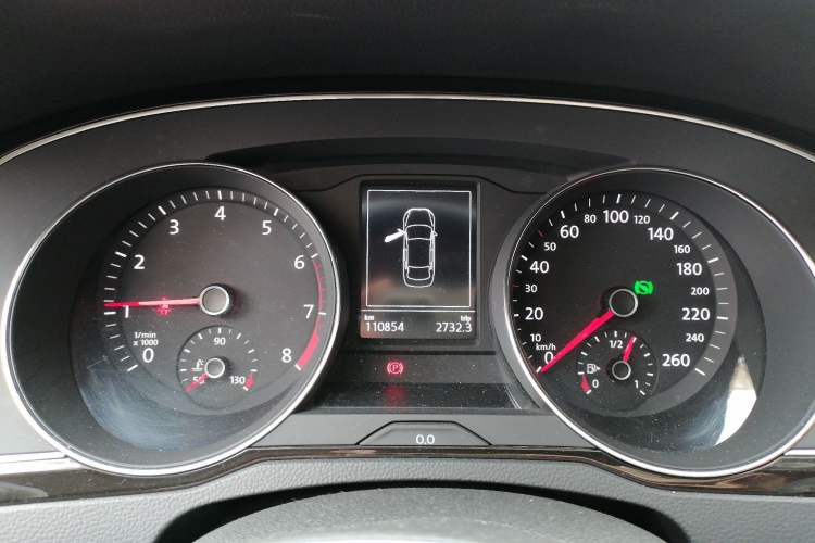 Used Volkswagen Magotan 2017 330TSI DSG Luxury Model Instrument Cluster