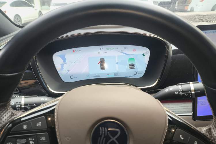 Used BYD Han 2023 DM-i Champion Edition 121KM Prestige Model
