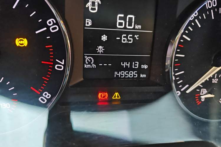 Used Skoda Octavia 2017 1.6L Automatic Front-Wheel Drive Model
