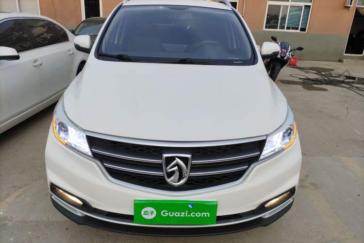 Used Baojun 730 2019 1.5T CVT Fashion Model 7 Seats China V Emission Standard Front