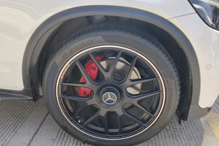 Used Mercedes-Benz GLC 2019 GLC 260 L 4MATIC Luxury Model Right Front Wheel Hub