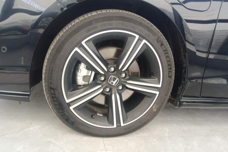 Used Honda Inspire New Energy 2025 Model—e:PHEV Smart Shine Version Left Front Wheel Hub