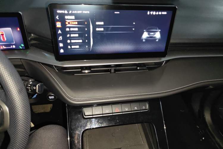 Used Haval H6 2021 3rd Generation 1.5T Automatic Two-Wheel-Drive Supreme Audio And AC Panel