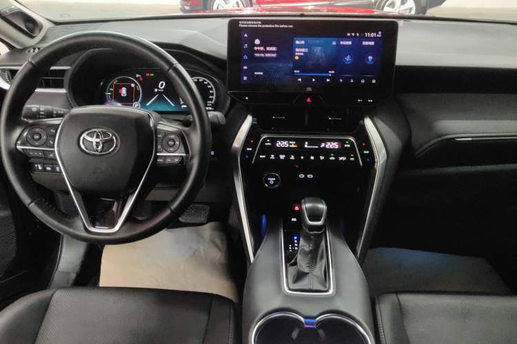 Used Toyota Venza 2023 2.5L Smart Electric Hybrid Dual-Drive Prestige Version