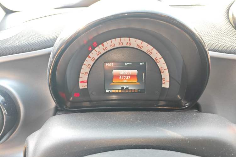 Used smart fortwo 2018 1.0L 52kW Hardtop Passion Edition China V Standard
