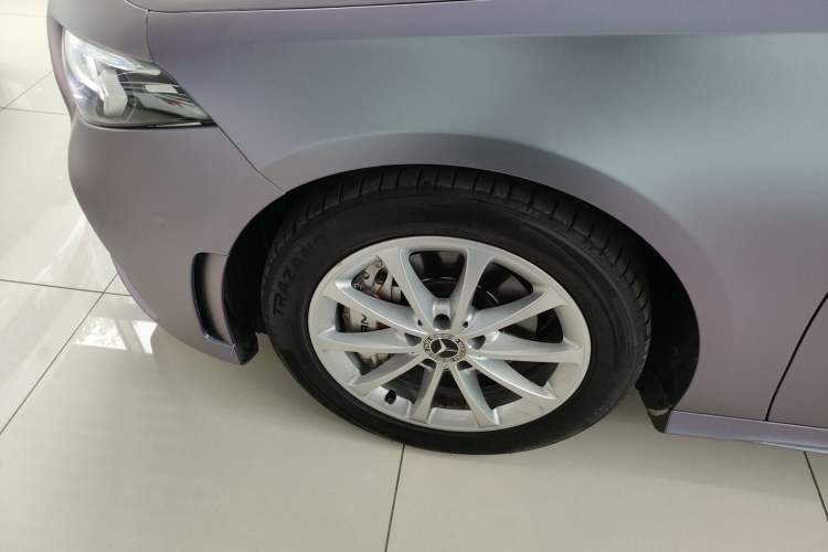 Used Mercedes-Benz A-Class 2020 A 200 L Sport Sedan Left Front Wheel Hub