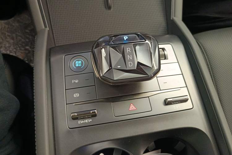 Used BYD Qin L 2025 DM-i Smart Drive 80KM Superior Model