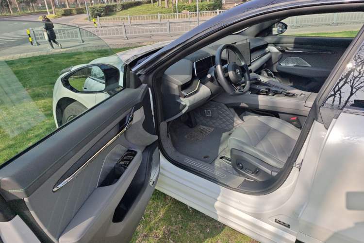 Used Zeekr 001 2023 WE Edition 86 kWh