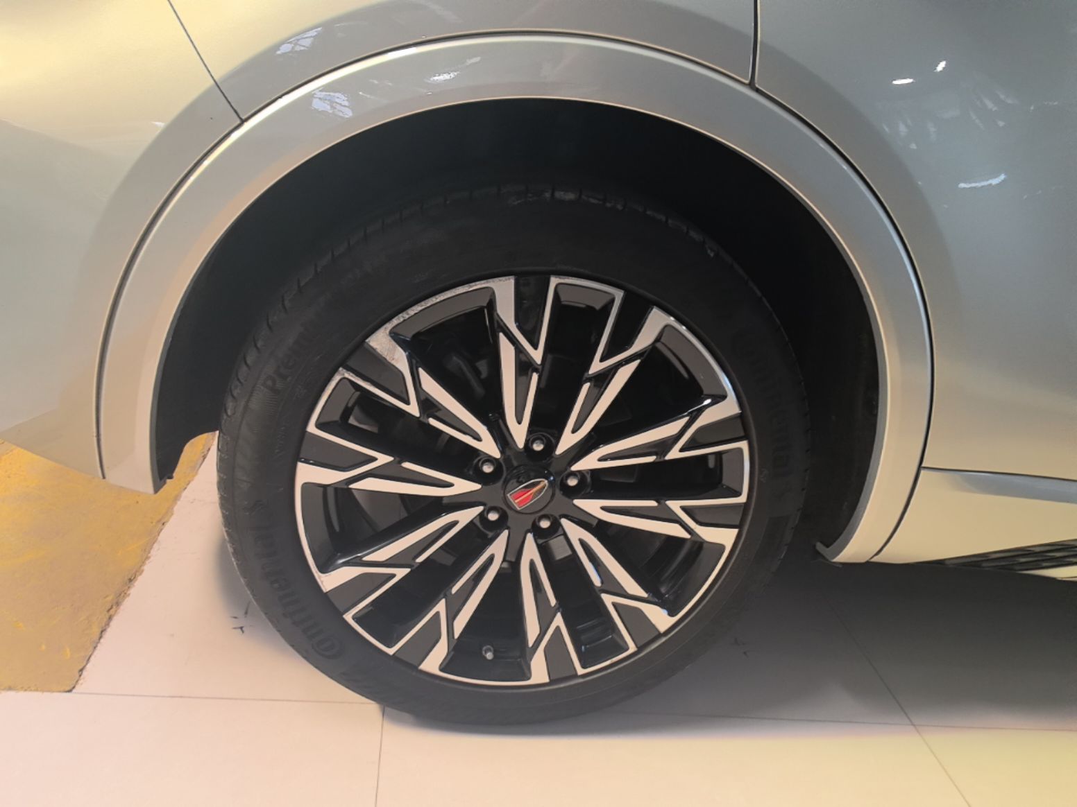 Hongqi HS5 2023 2.0T Four-Wheel Drive Flagship Pro Edition - Chinese Trim Xiang — снимка 11