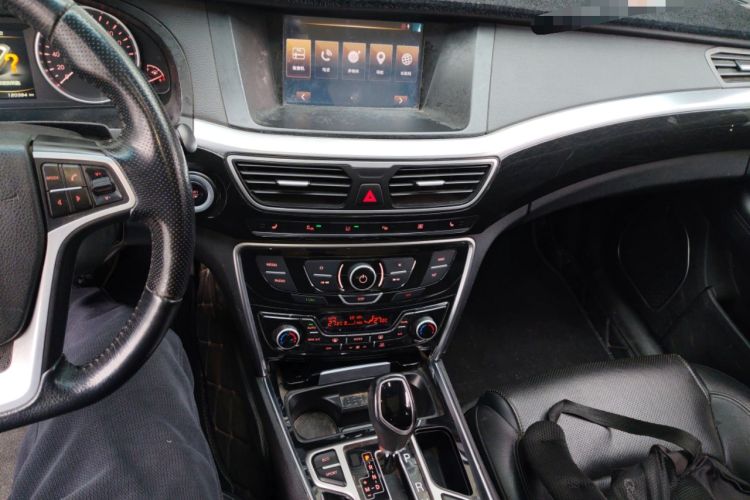 Used Geely Auto Emgrand GT 2015 1.8T Flagship Model Audio And AC Panel