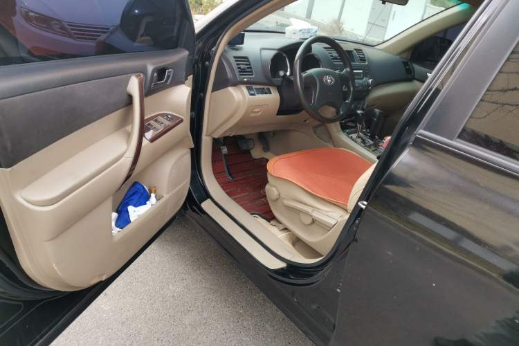 Used Toyota Highlander 2009 2.7L 2WD 5-Seater Elite Edition
