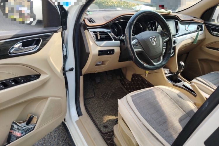 Used Baojun 730 2016 1.5T Manual Luxury Edition 7 Seats