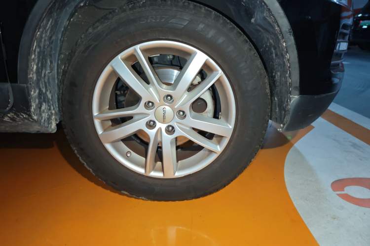 Used Yema T70 2016 1.8T CVT Elegant Model Right Front Wheel Hub