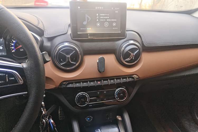 Used BAIC Senova X35 2016 1.5L Automatic Luxury Edition
