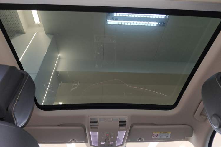 Used Volkswagen Touareg 2022 3.0 TSI Luxury Edition Black Diamond Sport Package Headliner