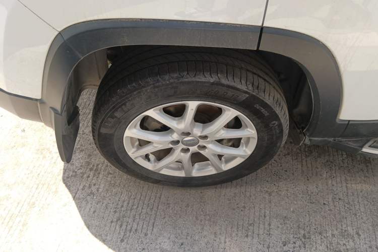 Used Jeep Cherokee 2016 2.0L Superior Edition