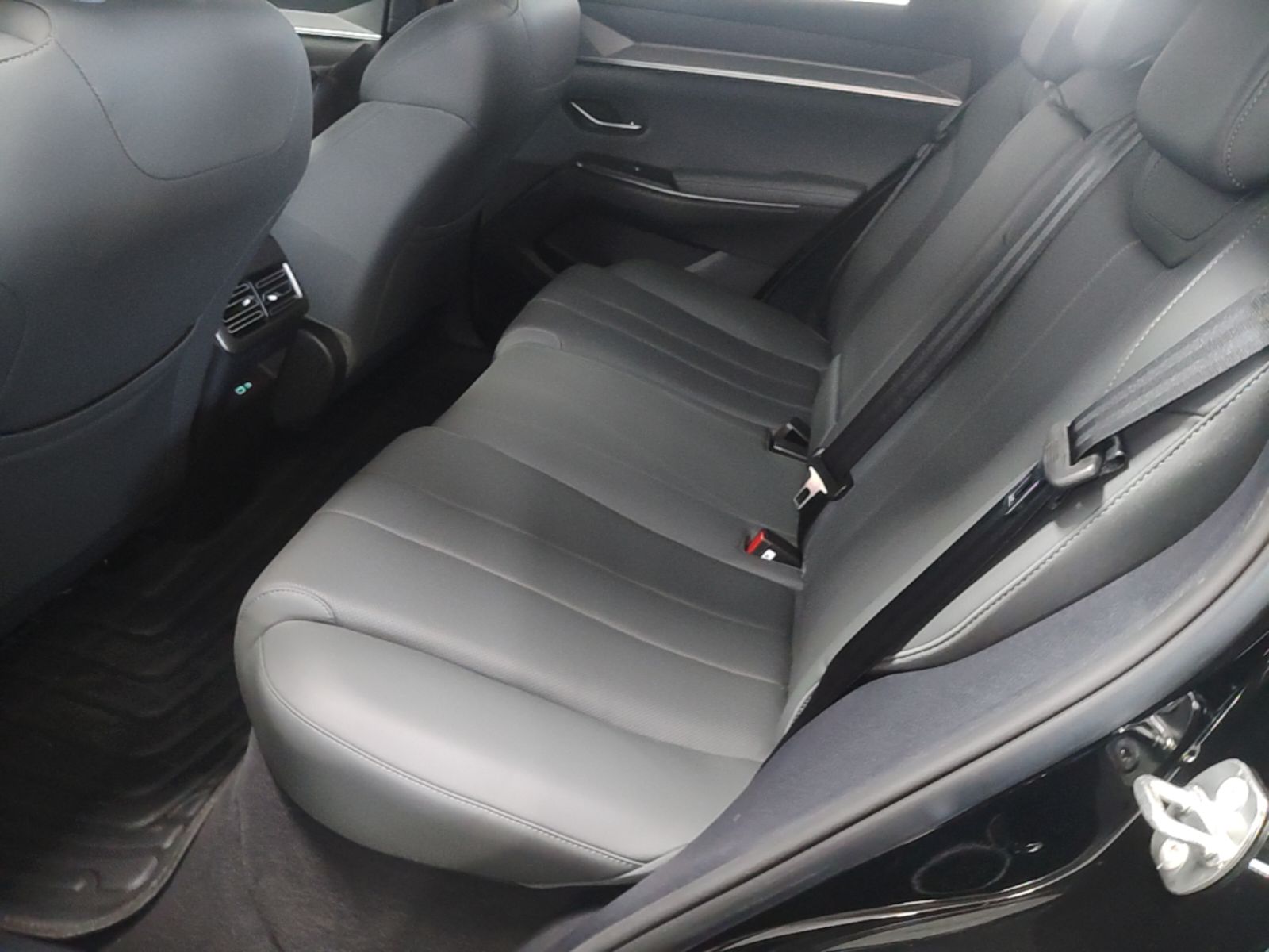 BYD Song Pro New Energy 2026 Model Flying Edition DM-i 220KM Superior Edition — снимка 20
