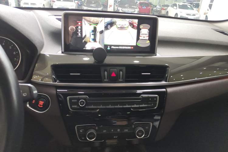 Used BMW X1 2018 sDrive18Li Luxury Model
