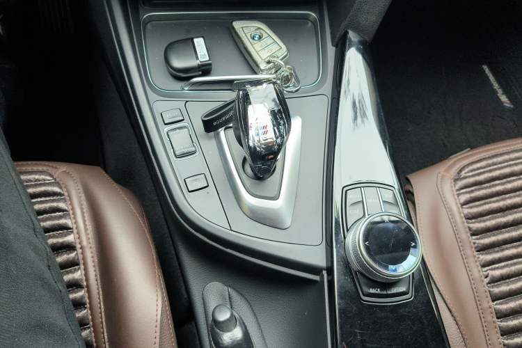 Used BMW 3 Series 2019 320Li Fashion Model Gear Lever