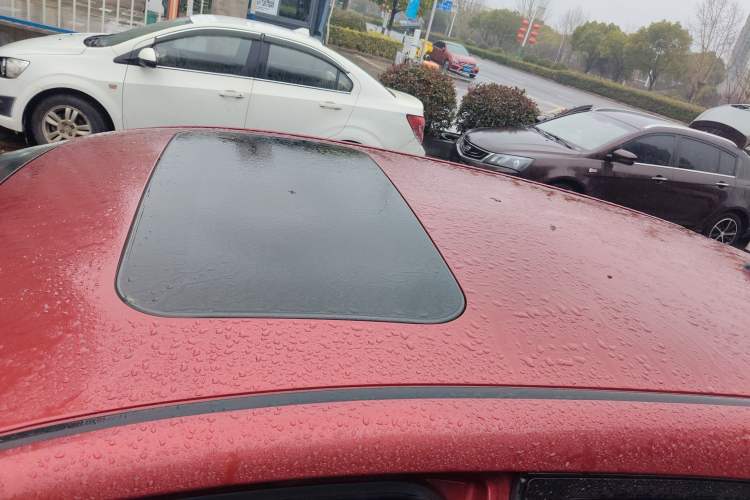 Used Nissan Tiida 2011 1.6L CVT Smart Version
