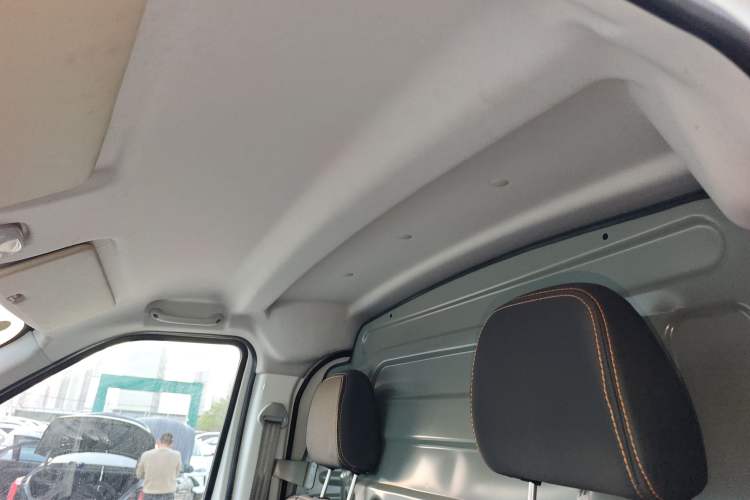 Used Chana Ruixing M60 2023 1.5L GDI Comfort Van 2-Seater
