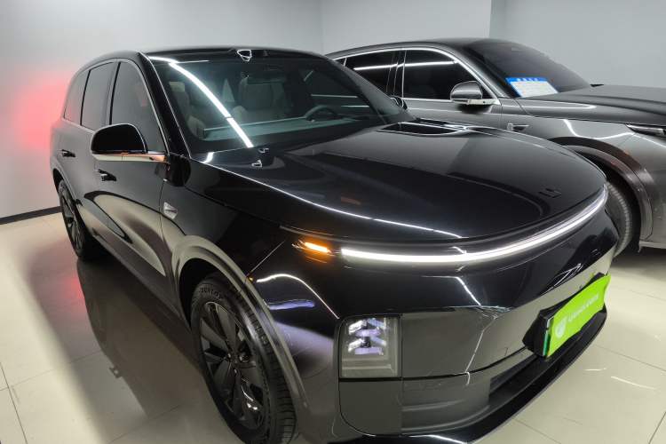 Used Li Auto L6 2025 Pro Smart Refresh Edition
