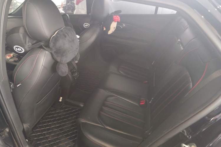 Used GAC Trumpchi EMPOW 2023 270T DCT J16 Version