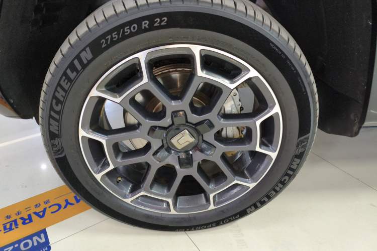 Used Tank 700 New Energy 2024 Hi4-T Extreme Edition Left Front Wheel Hub