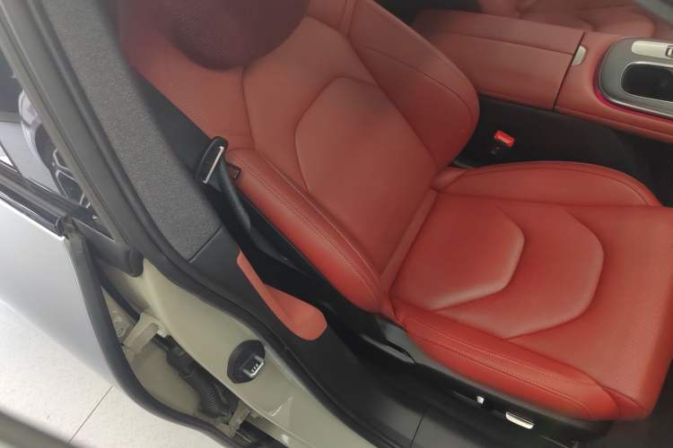 Used Xiaomi Auto SU7 2024 Rear-Drive Standard Founder Edition
