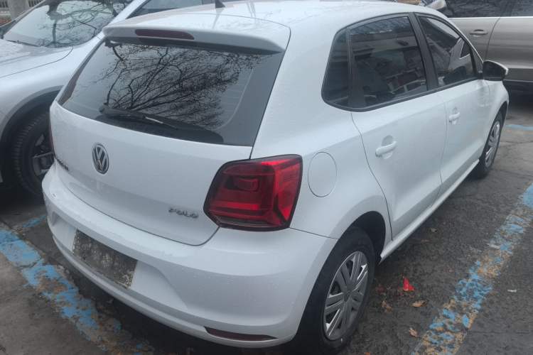 Used Volkswagen Polo 2014 1.4L Manual Fashion Edition