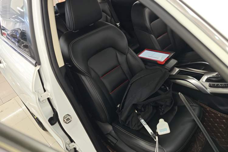 Used Geely Auto Emgrand X7 Sport 2018 1.8TD Automatic Two-Wheel Drive Zhiya Model