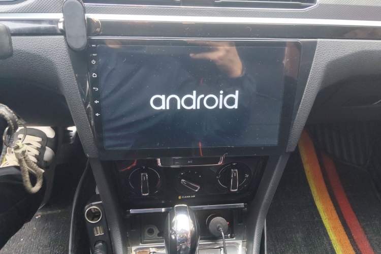 Used Volkswagen C-TREK 2018 1.5L Automatic Comfort Model Audio And AC Panel