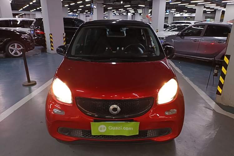 Used smart forfour 2018 0.9T 66 kW Fashion Edition
