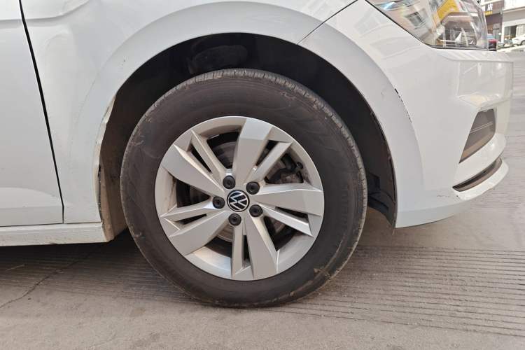 Used Volkswagen Polo 2023 Plus 1.5L Automatic Enjoy-the-Moment Edition Right Front Wheel Hub