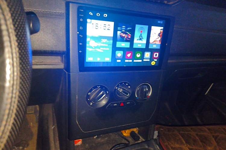 Used Wuling Hongguang PLUS 2019 1.5T Manual Standard Edition 5 Seats
