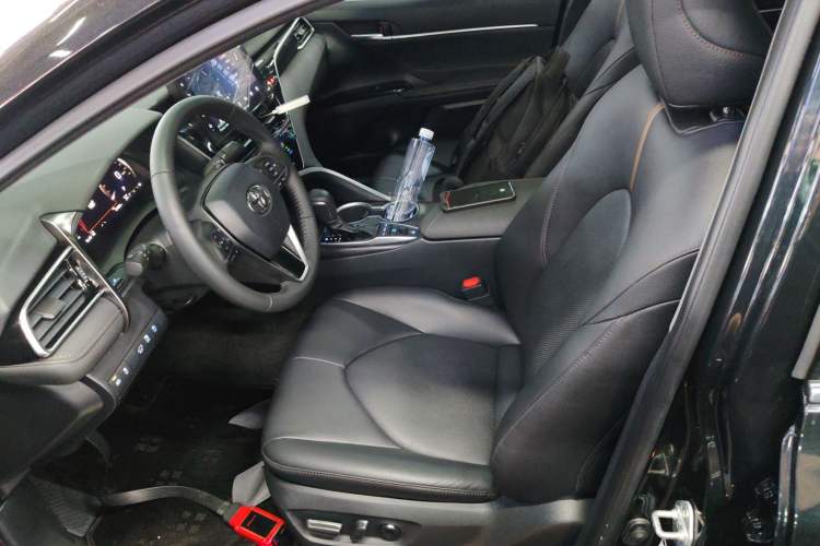 Used Toyota Camry 2023 2.5G Luxury Edition
