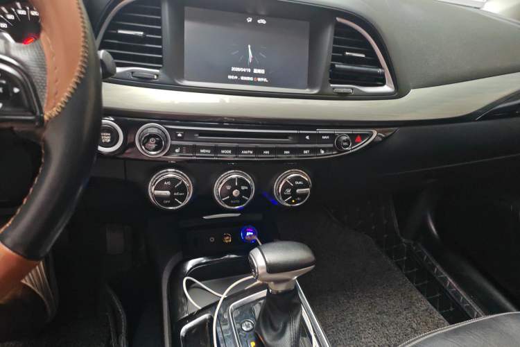 Used GAC Trumpchi GA6 2016 235T DCT Luxury Edition
