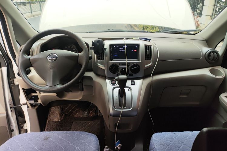 Used Nissan NV200 2018 1.6L CVT Luxury Model Center Console