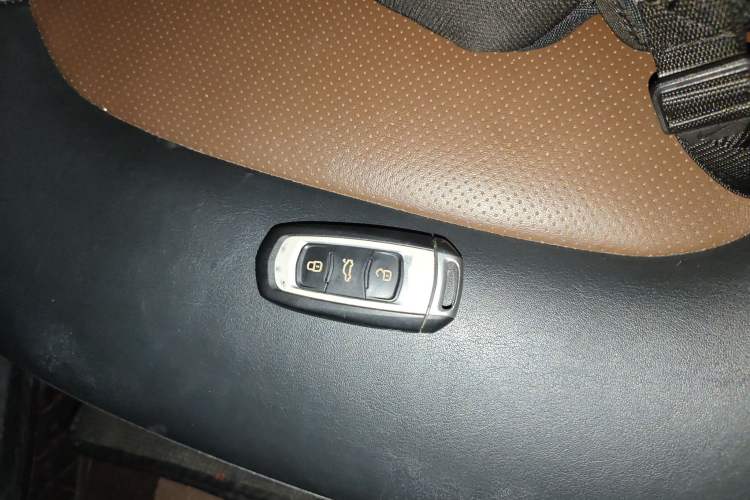 Used Geely Auto Emgrand GL 2019 1.4T CVT Prestige Smart Edition Vehicle Key