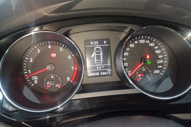 Used Volkswagen Sagitar 2017 180TSI Automatic Luxury Edition