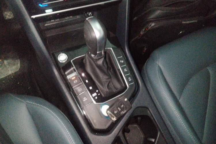 Used Volkswagen Tharu 2024 300TSI Two-Wheel-Drive Moon Luxury Edition