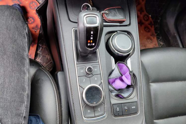 Used Cadillac XT4 2018 28T Two-Wheel Drive Leading Version