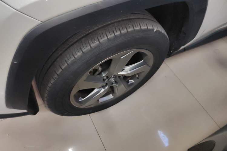 Used Toyota RAV4 2022 Dual-Engine 2.5L E-CVT Two-Wheel Drive Elite Edition Left Front Wheel Hub