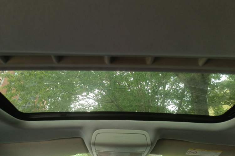 Used Volkswagen Sagitar 2017 230TSI Automatic Comfort Version Headliner