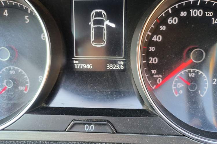 Used Volkswagen Golf 2016 1.6L Automatic Comfort Model Odometer Close Up