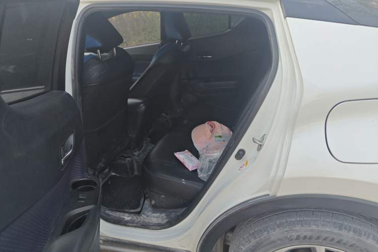 Used Toyota C-HR 2018 2.0L Leading Edition China VI Left Rear Seat