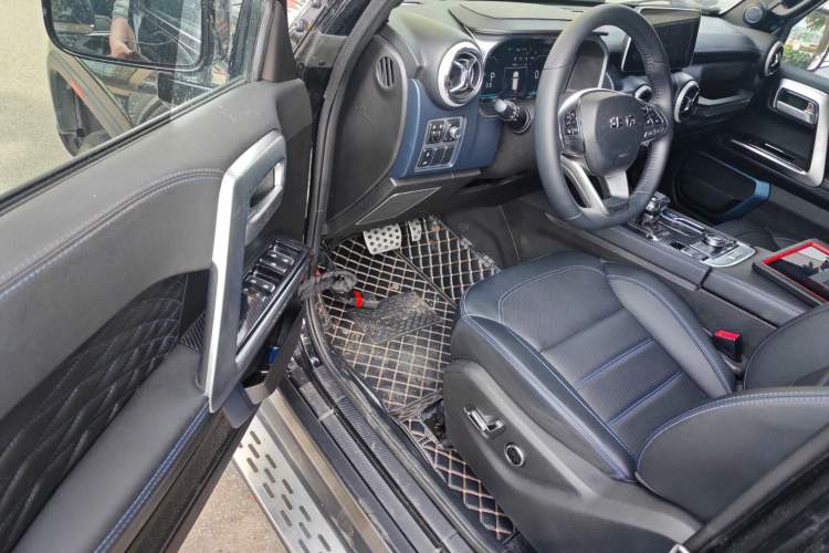 Used BAIC Off-Road BJ40 2020 2.0T Automatic Four-Wheel Drive Urban Hunter Edition Chivalrous Type