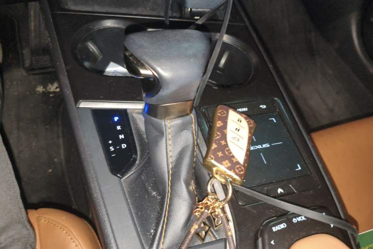 Used Lexus UX 2020 260h Explore & Adventure Edition