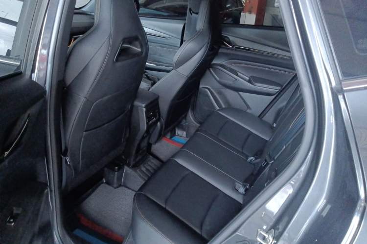 Used CHANGAN OSHAN X5 PLUS 2023 Revised 1.5T DCT Excellence Edition Left Rear Seat