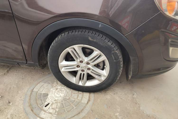 Used GAC Trumpchi GS5 2013 1.8T Automatic 4x4 5th Anniversary Edition Right Front Wheel Hub